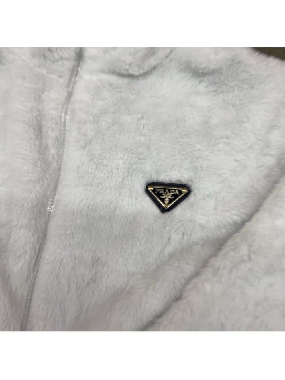 Prada white faux fur jacket - Picture 3 of 16